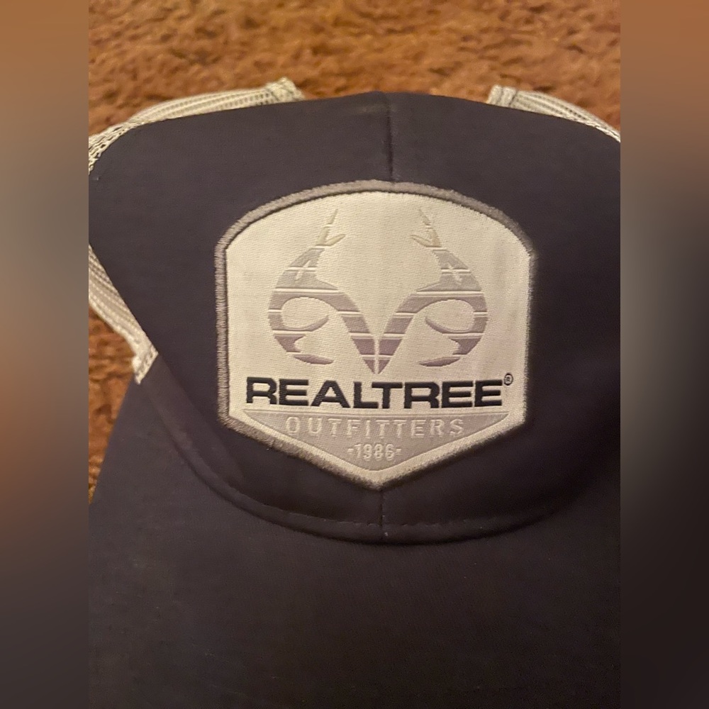 Hat - Picture 2 of 5